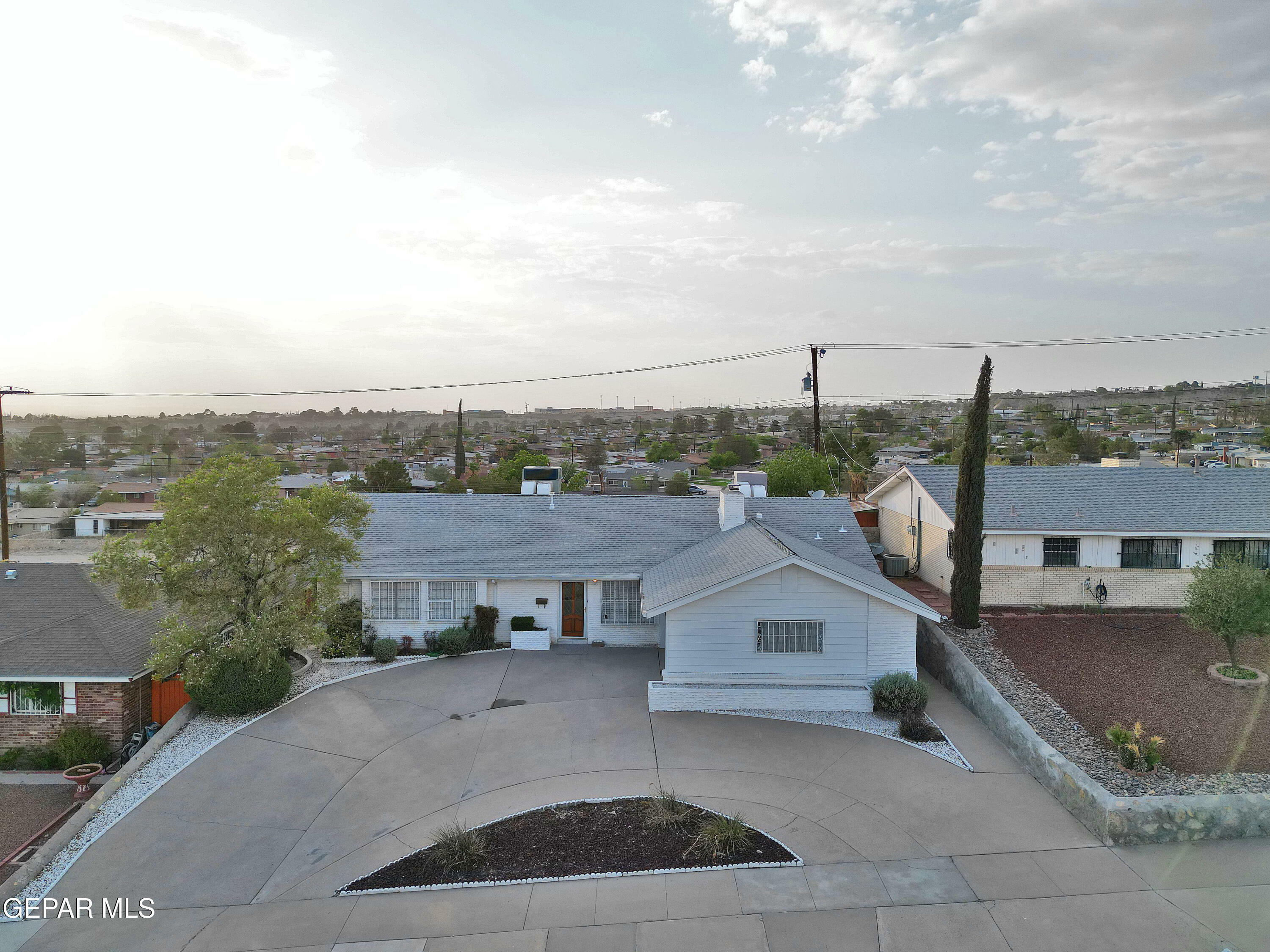 Property Photo: 341 Clairemont Road TX 79912