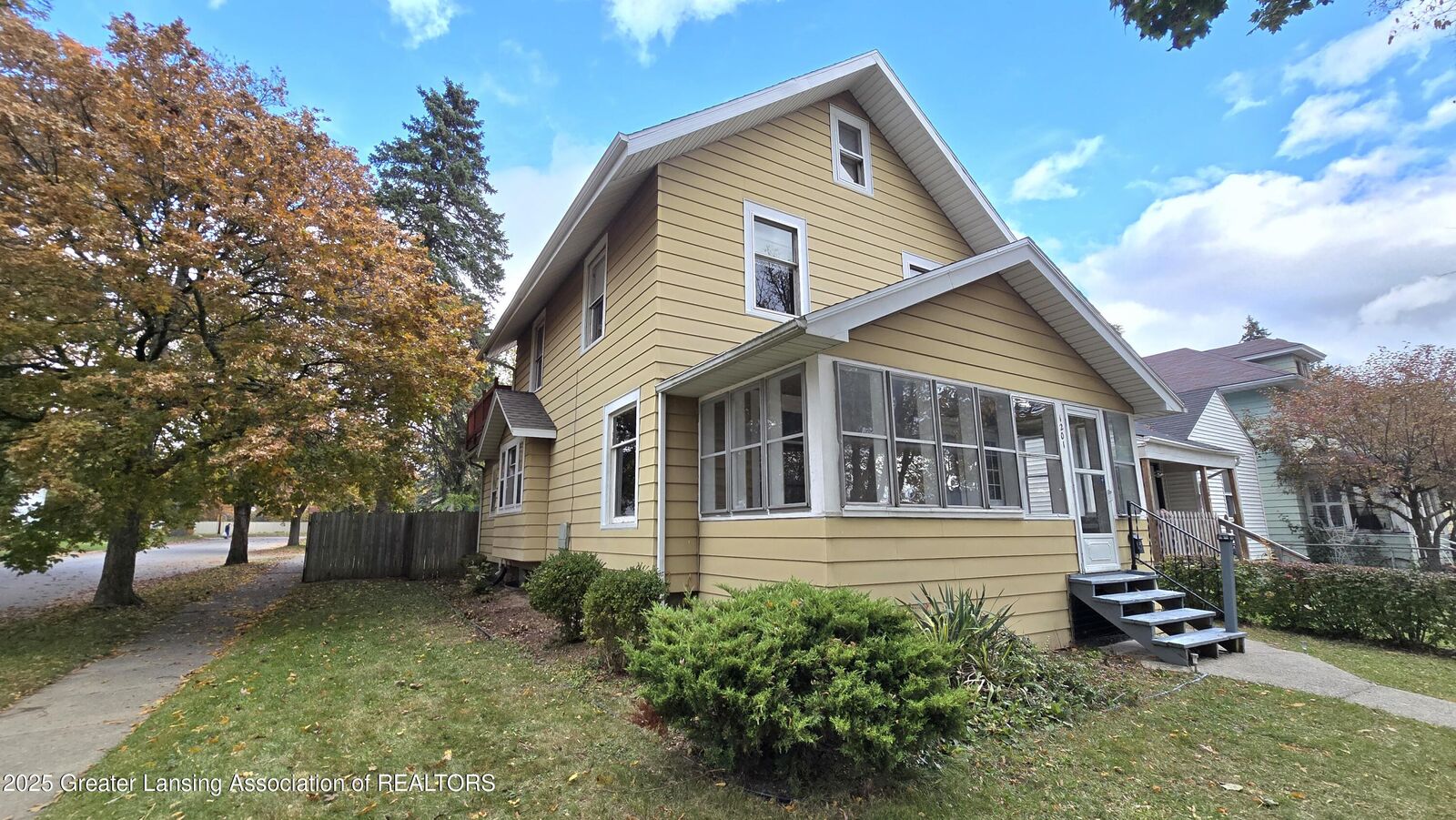 Property Photo: 1201 Climax Street MI 48912