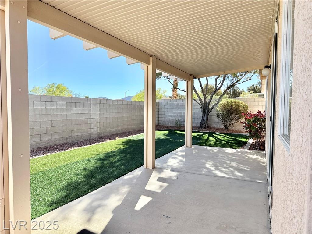 Property Photo: 338 Brilliant Summit Circle NV 89052