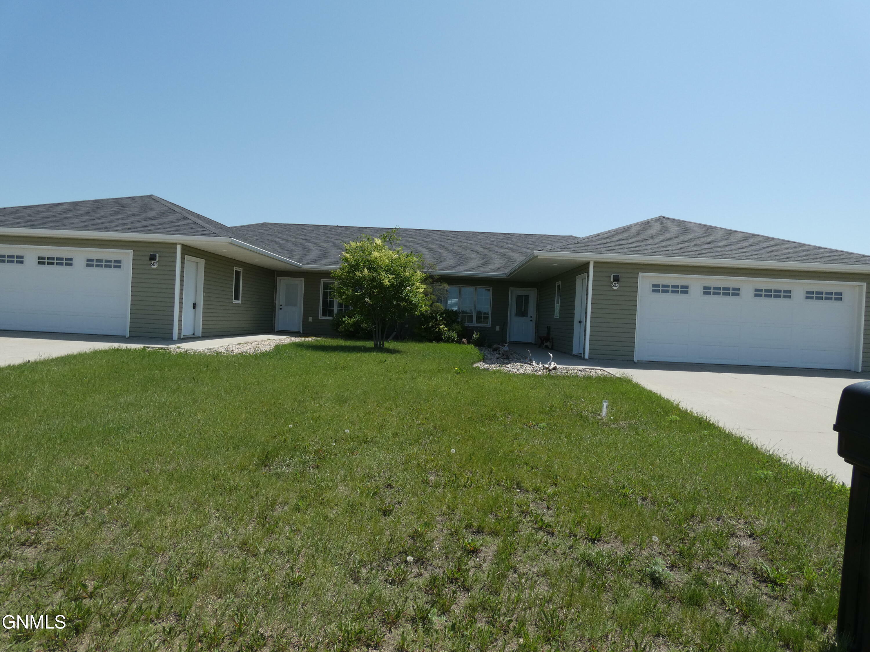 Property Photo: 601 &Amp 603 Badger Street S ND 58495