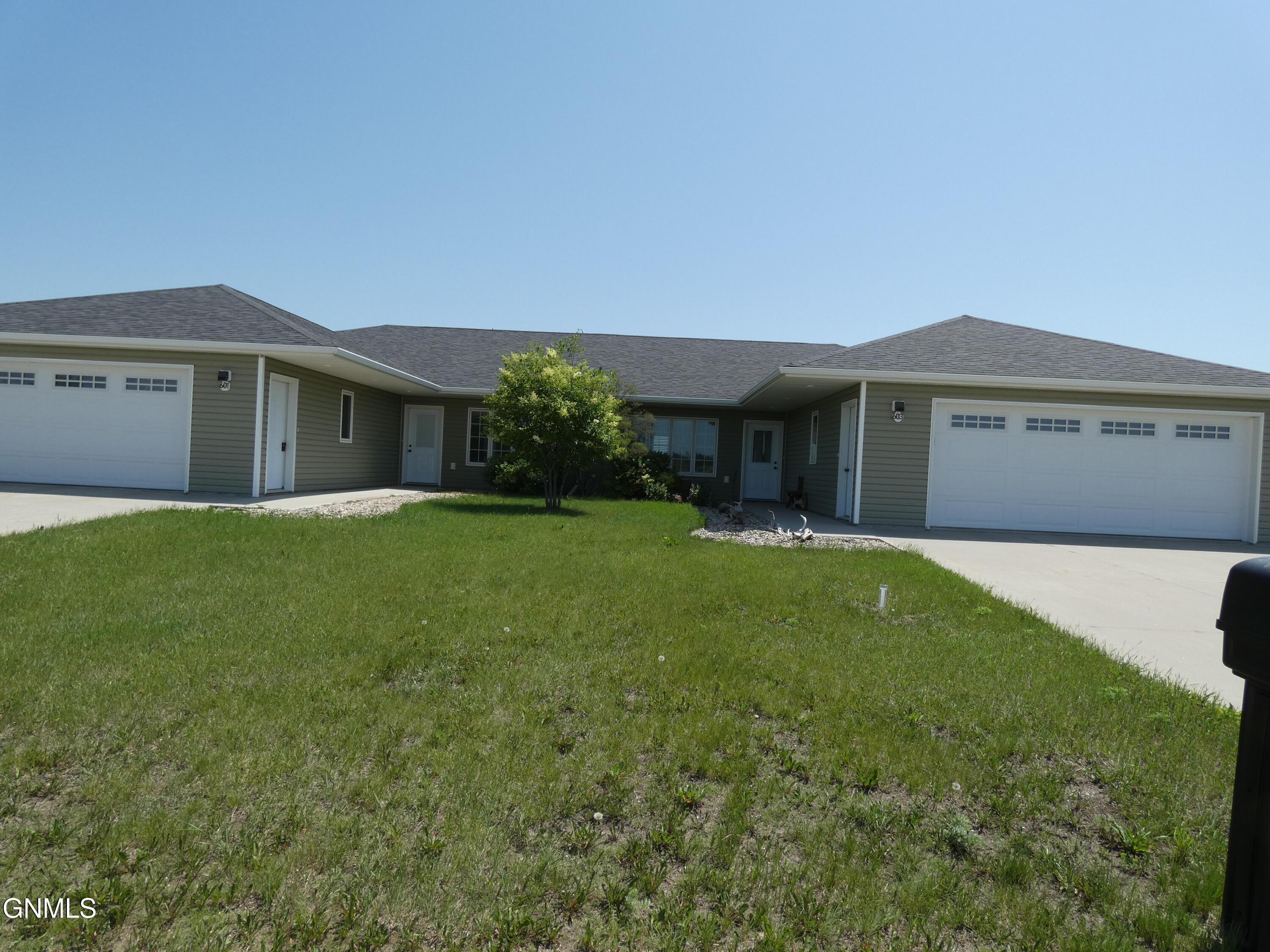 Property Photo: 601 &Amp 603 Badger Street S ND 58495