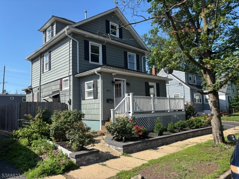 647 Front St  Dunellen Boro NJ 08812 photo