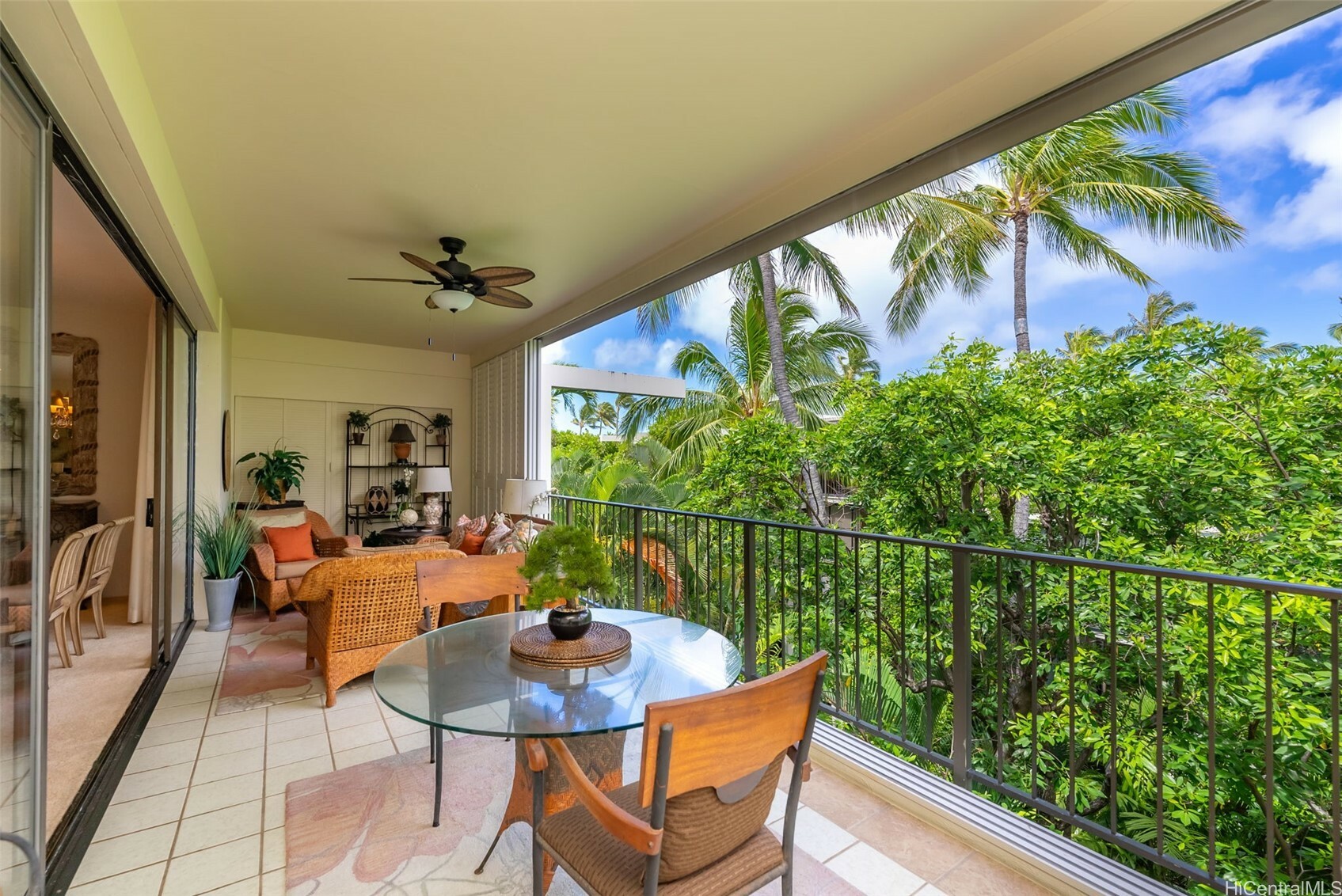 Property Photo:  4999 Kahala Avenue 2-424  HI 96816 