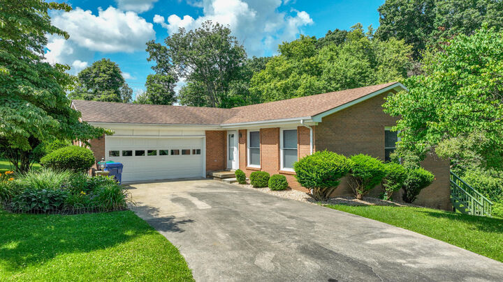 150 Redbud Drive  Berea KY 40403 photo