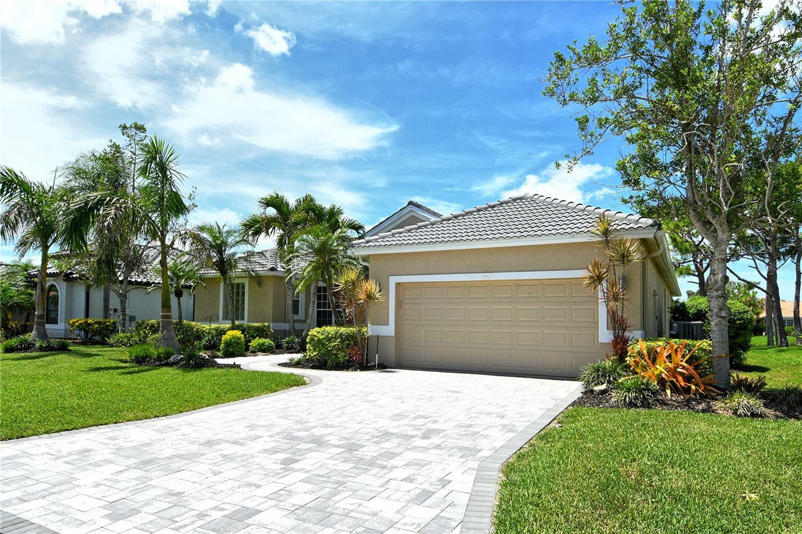 Property Photo: 5080 Timber Chase Way FL 34238