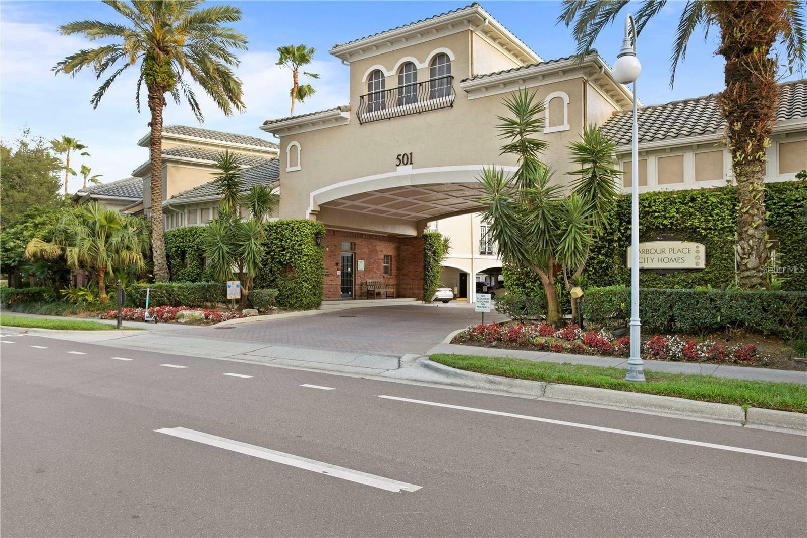 Property Photo: 501 Knights Run Avenue 2218 FL 33602