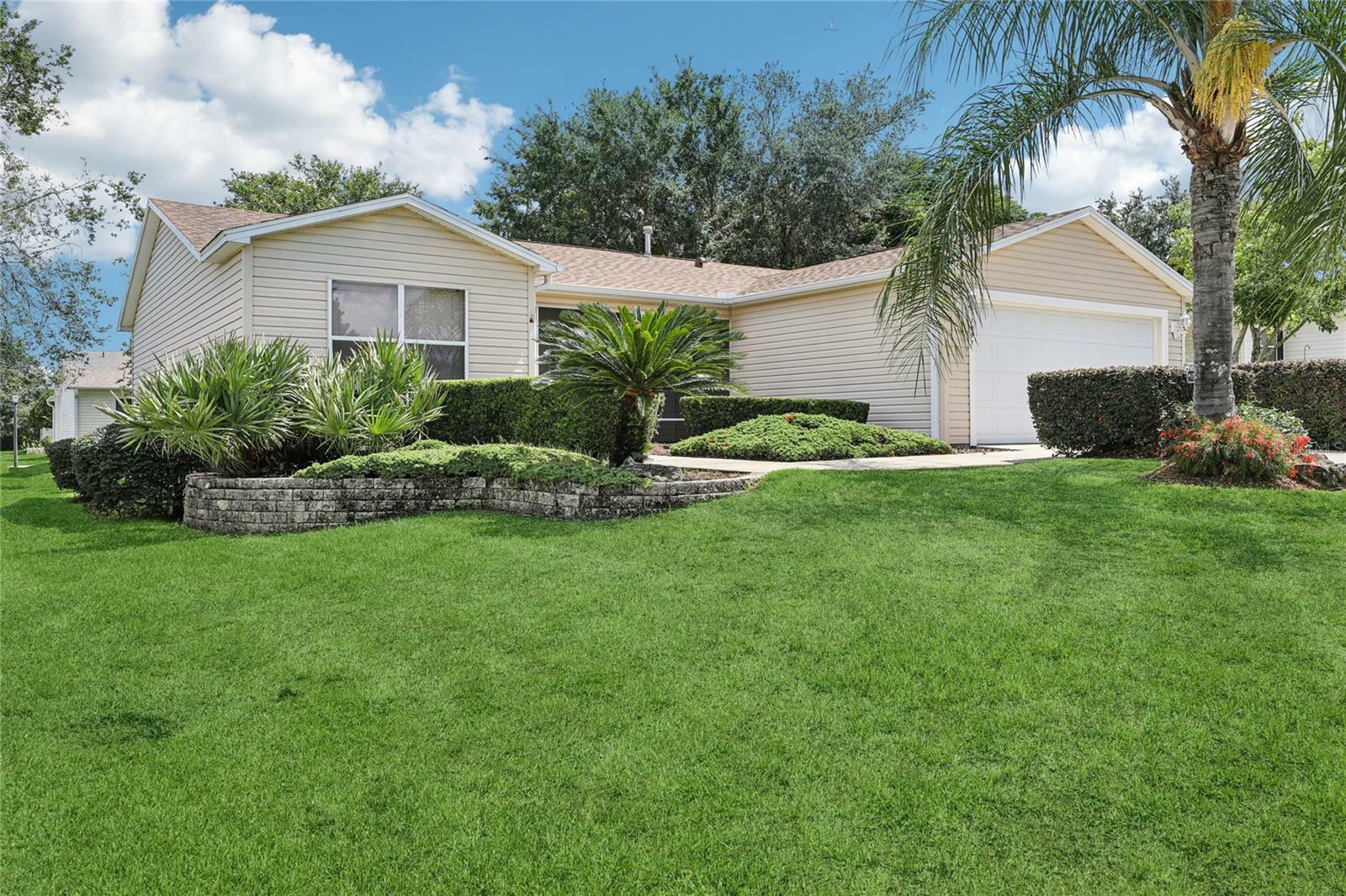 Property Photo: 17097 SE 96th Chapelwood Circle FL 32162