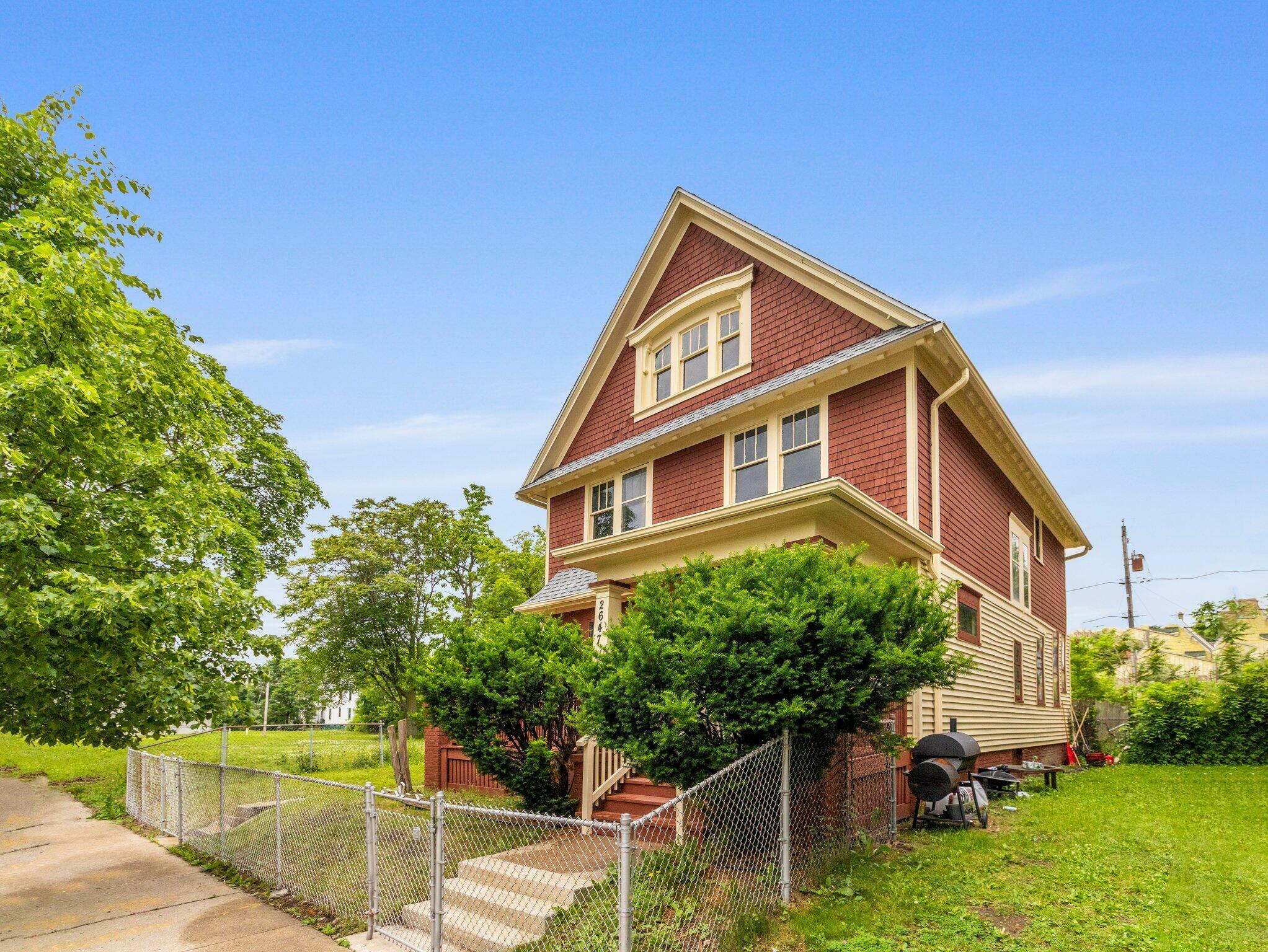 Property Photo: 2647 N 21st St WI 53206