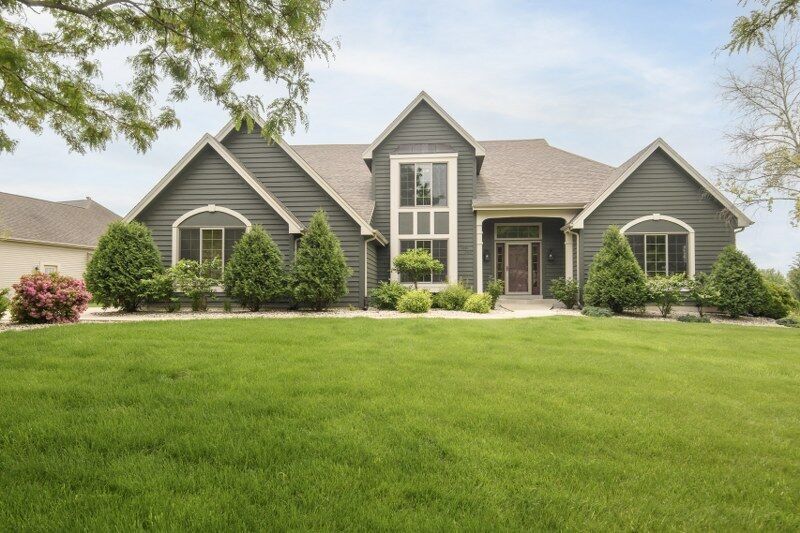 Property Photo:  W129s9647 Tony Lema Ln  WI 53150 