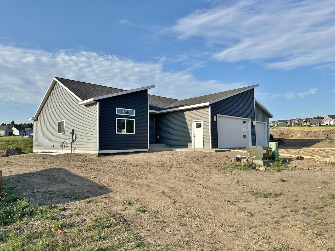 Property Photo: 1609 Heights Ave ND 58722