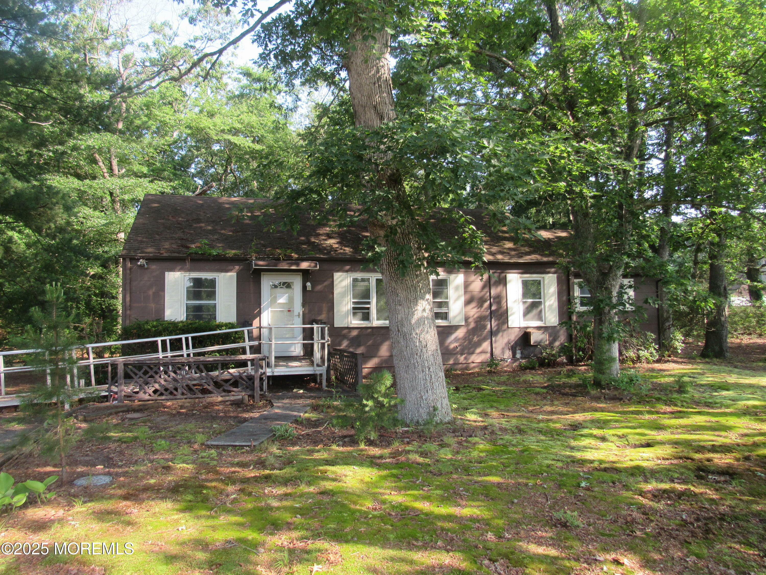 752 Hulses Corner Road  Howell NJ 07731 photo