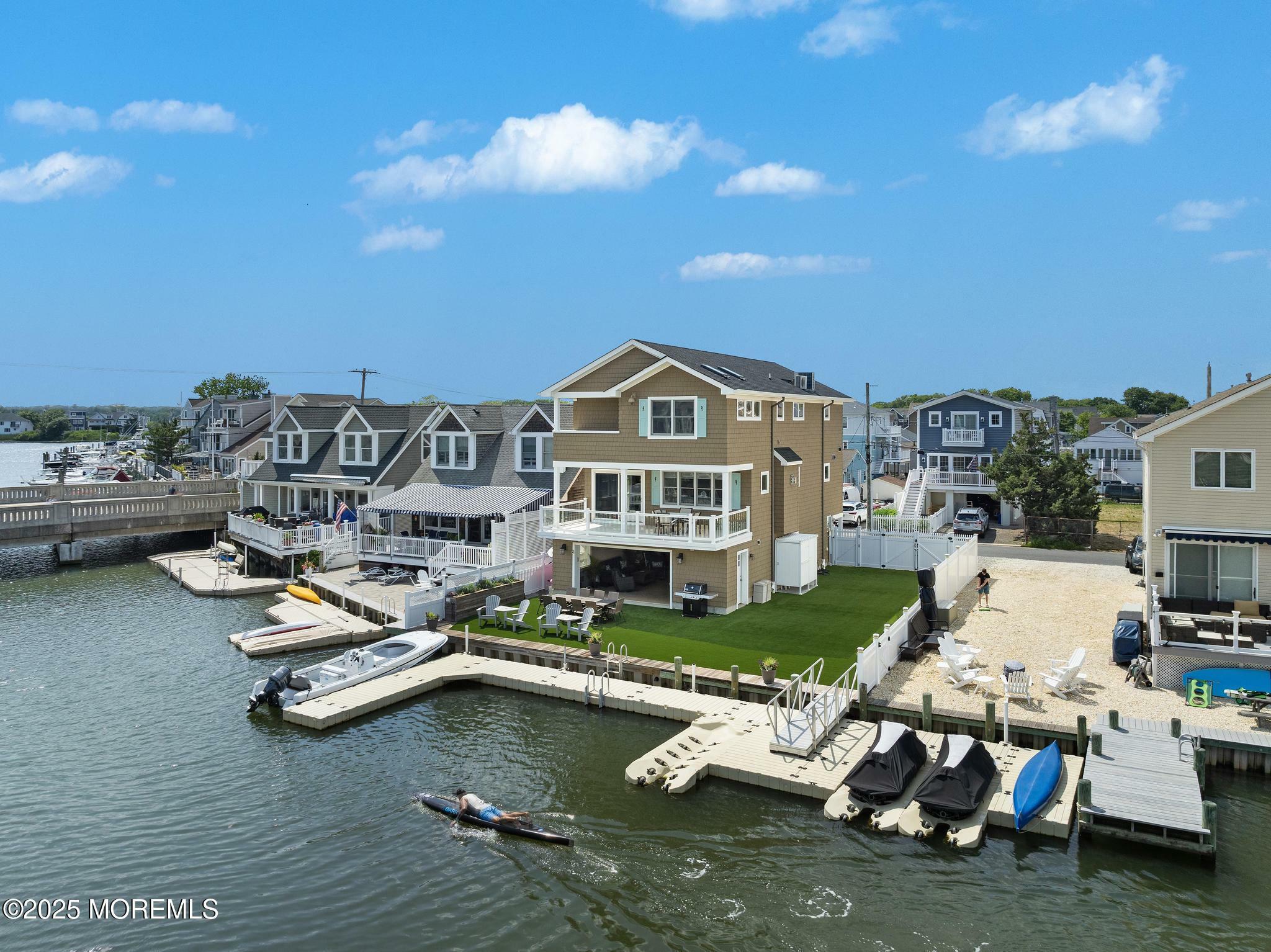 6 Pearce Court  Manasquan NJ 08736 photo