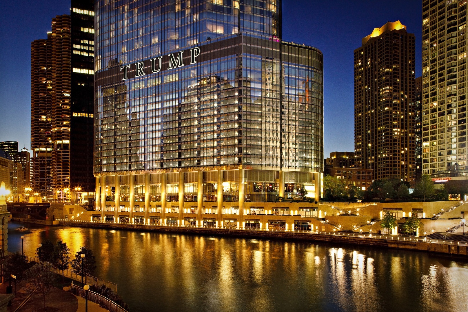 Property Photo: 401 N Wabash Avenue 44B IL 60611