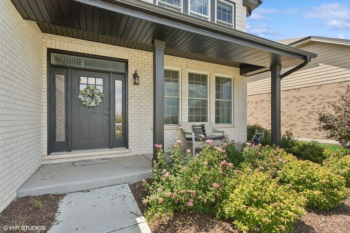 Property Photo:  23952 S Roberts Street  IL 60442 