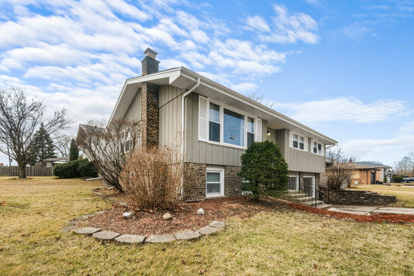 16740 Forest Avenue  Oak Forest IL 60452 photo