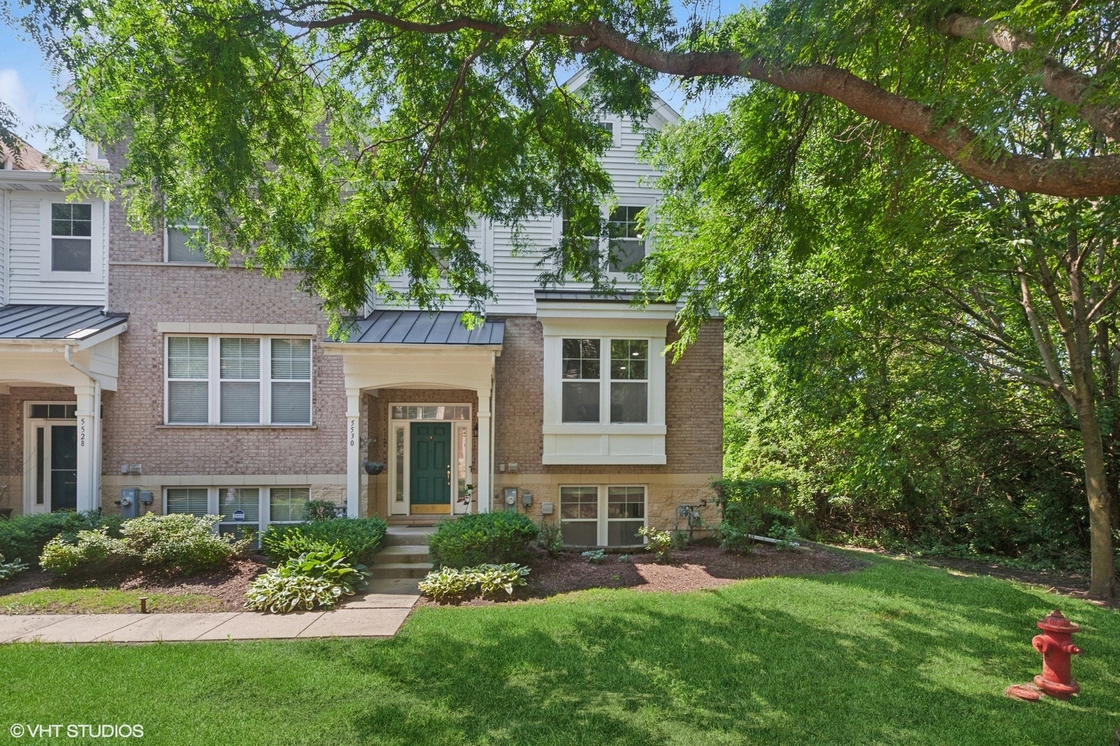 Property Photo: 5530 Cambridge Way IL 60133