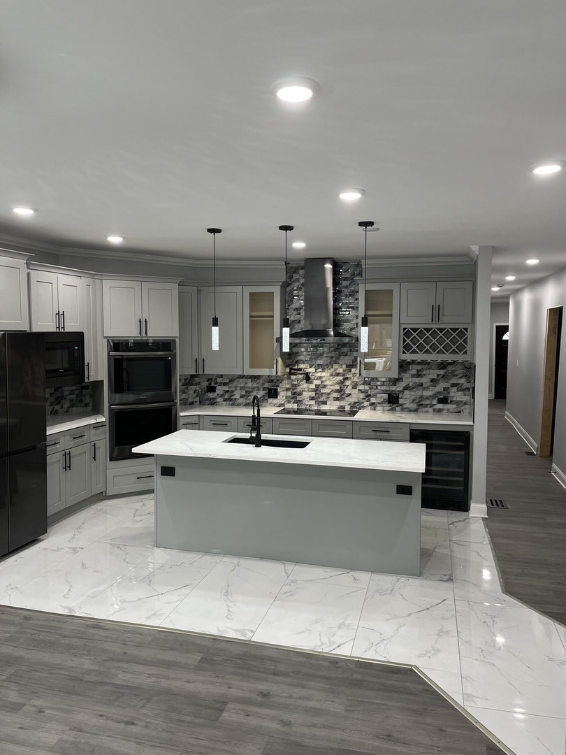 Property Photo: 4629 S Langley Avenue IL 60653