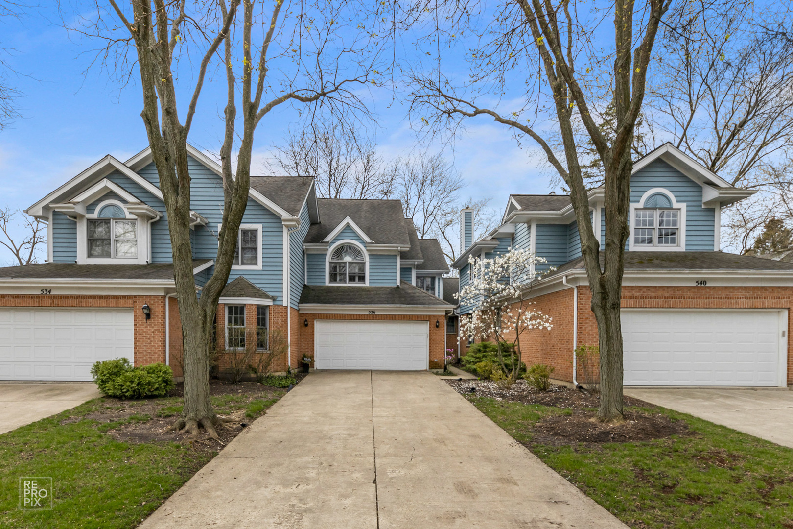 536 W Evergreen Street  Wheaton IL 60187 photo