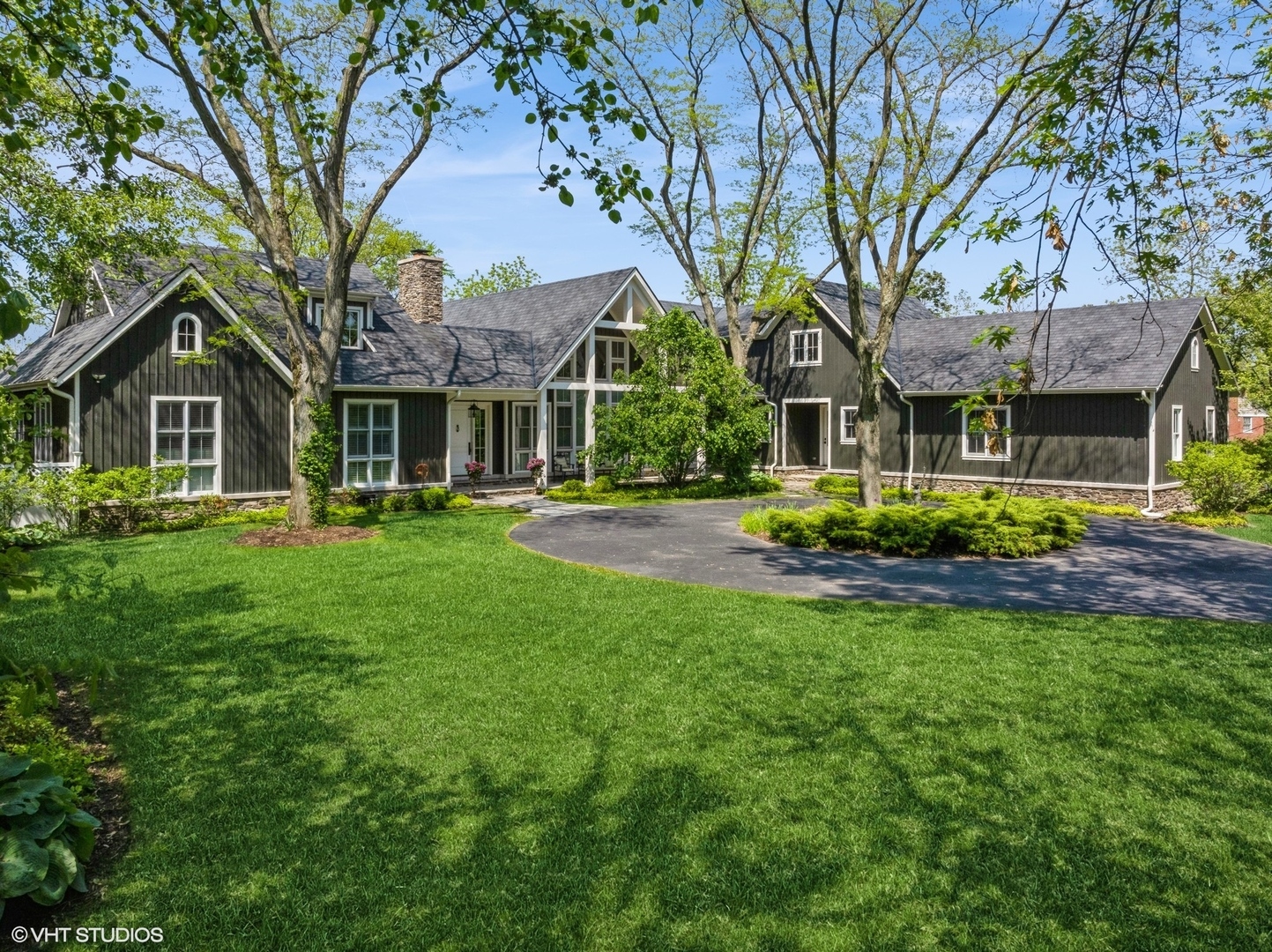 Property Photo: 305 Maple Row Avenue IL 60093