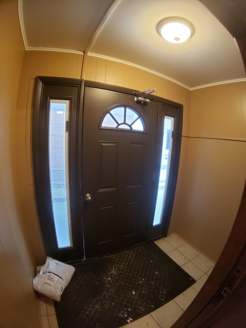 Property Photo: 142 Elgin Avenue 1C IL 60130
