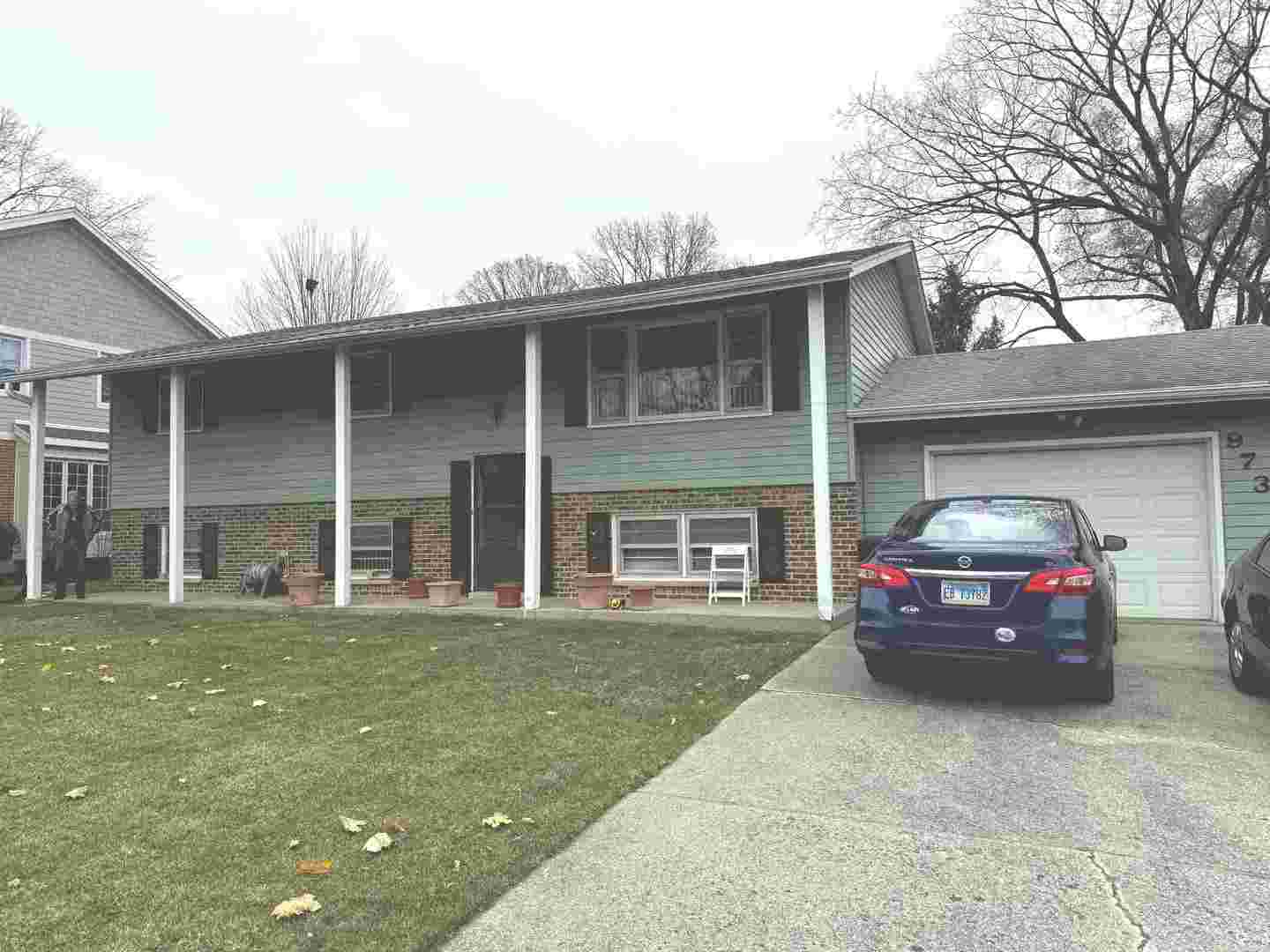 Property Photo: 973 Highland Road IL 60060