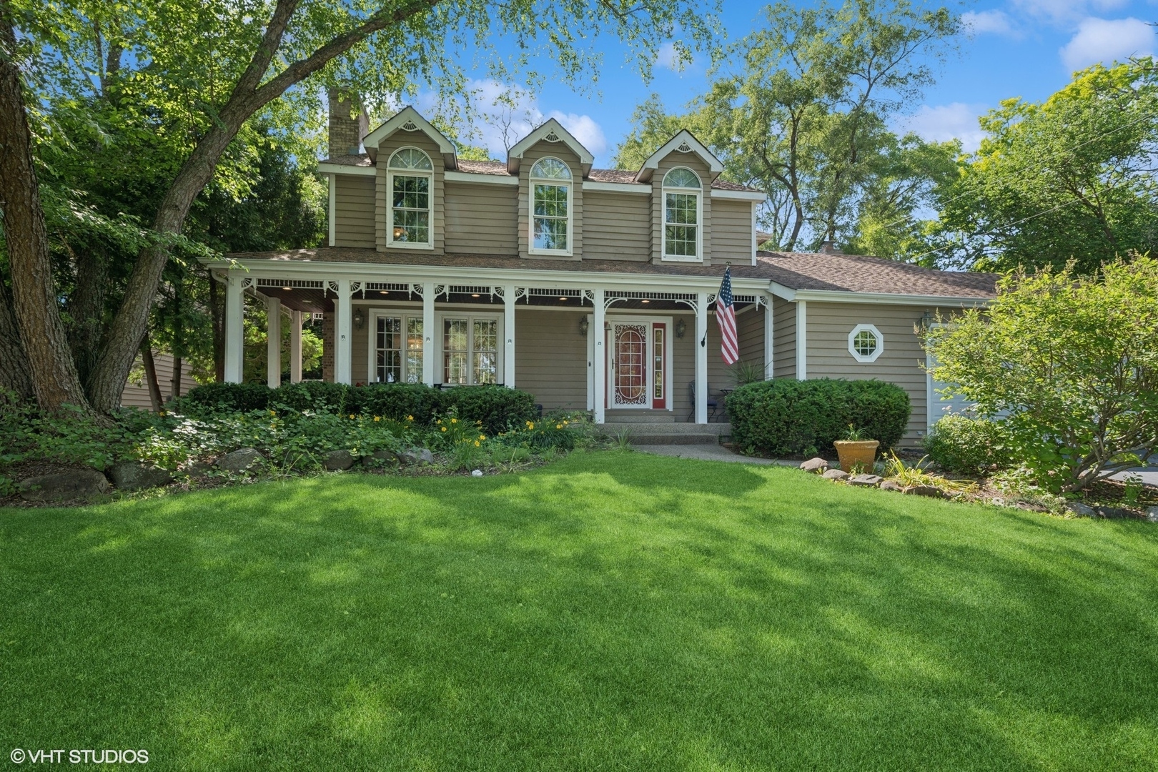 42 N Holly Avenue  Fox Lake IL 60020 photo