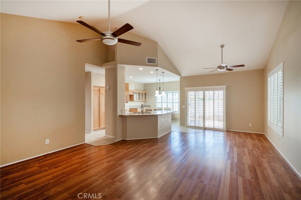 Property Photo: 819 Camino De Plata CA 92583