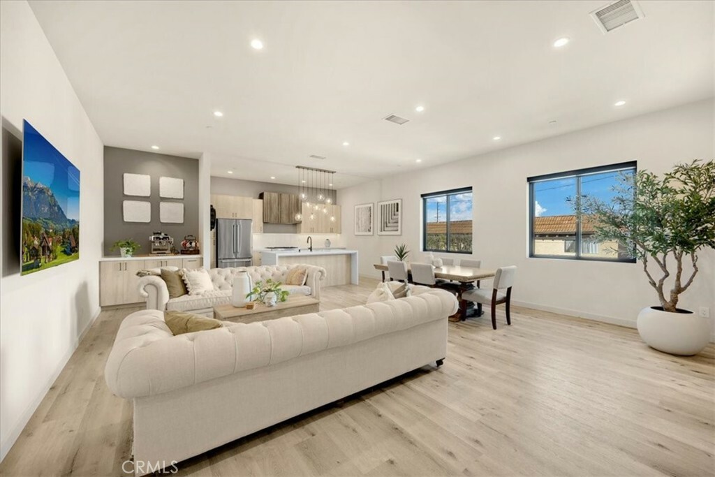 756 W 19th Street B  Costa Mesa CA 92627 photo