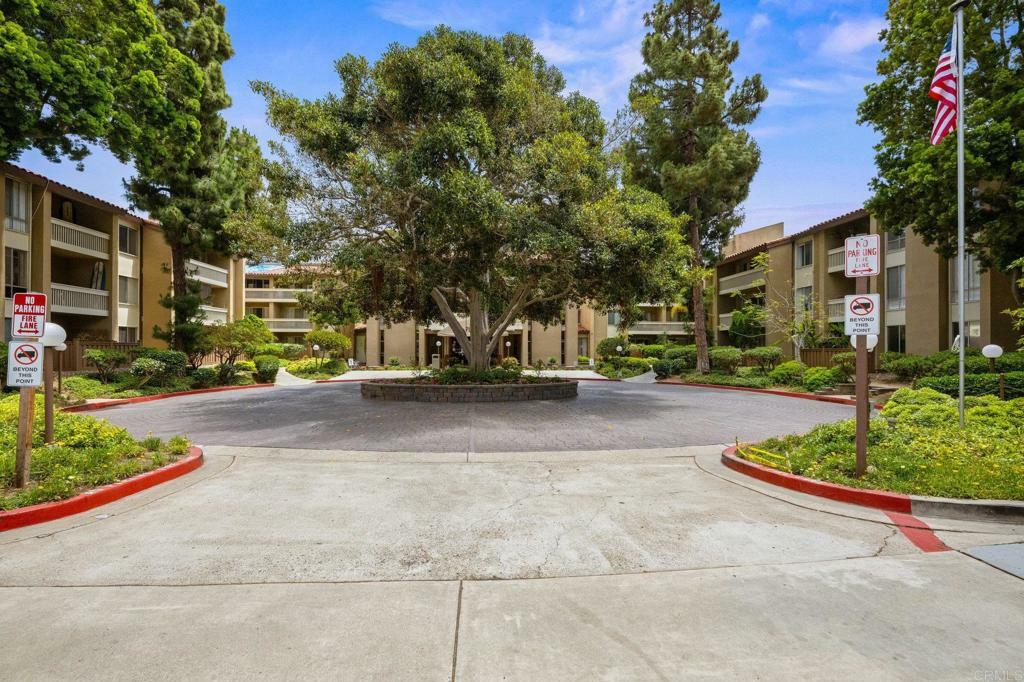 Property Photo: 1855 Diamond St 5-213 CA 92109