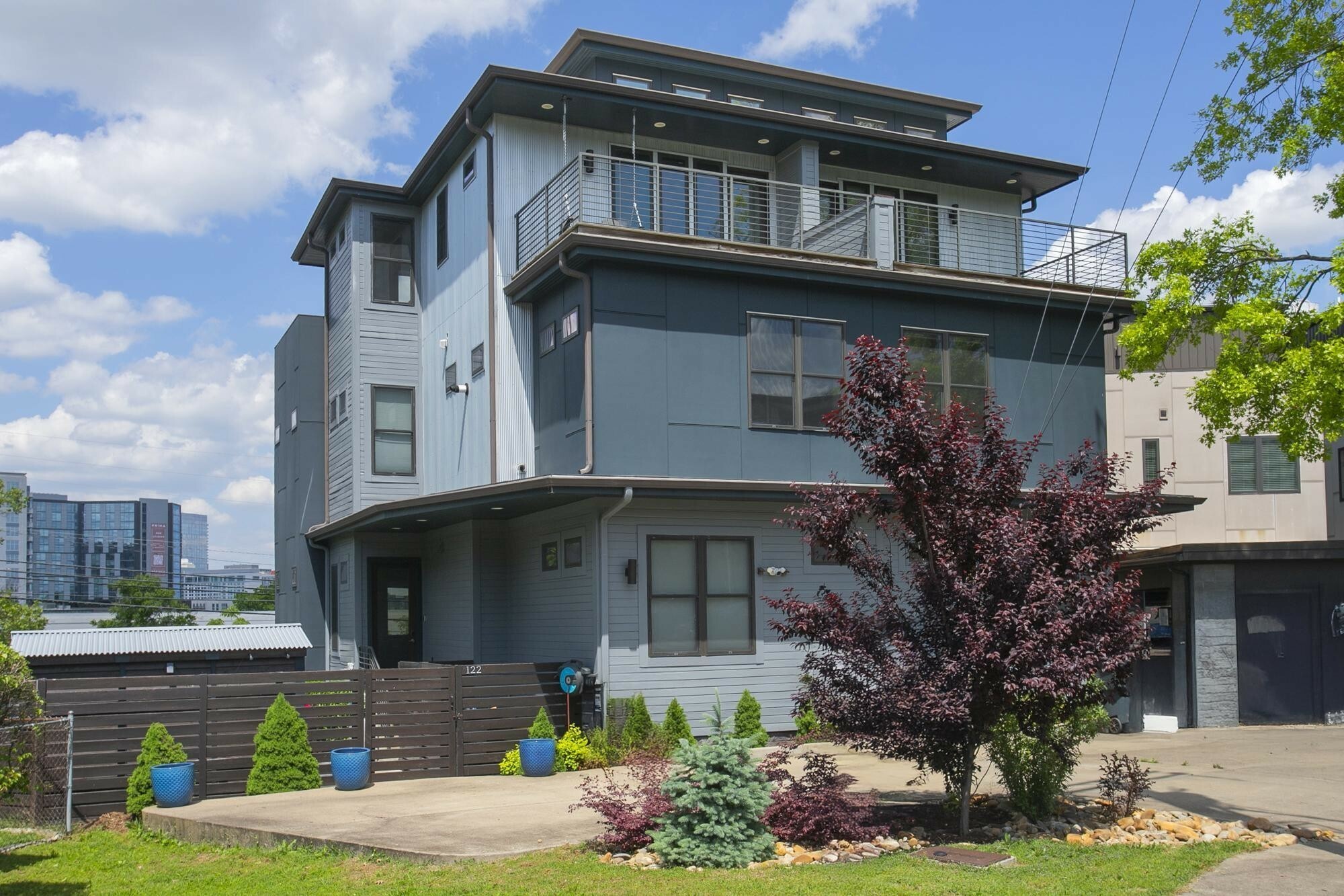 Property Photo:  122 9th Cir S  TN 37203 