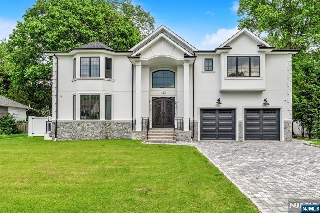 Property Photo:  452 Oregon Street  NJ 07652 