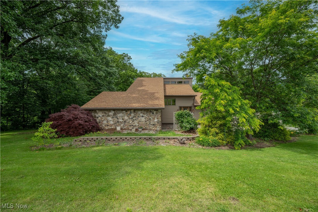 Property Photo: 3355 Waterford Road OH 44445