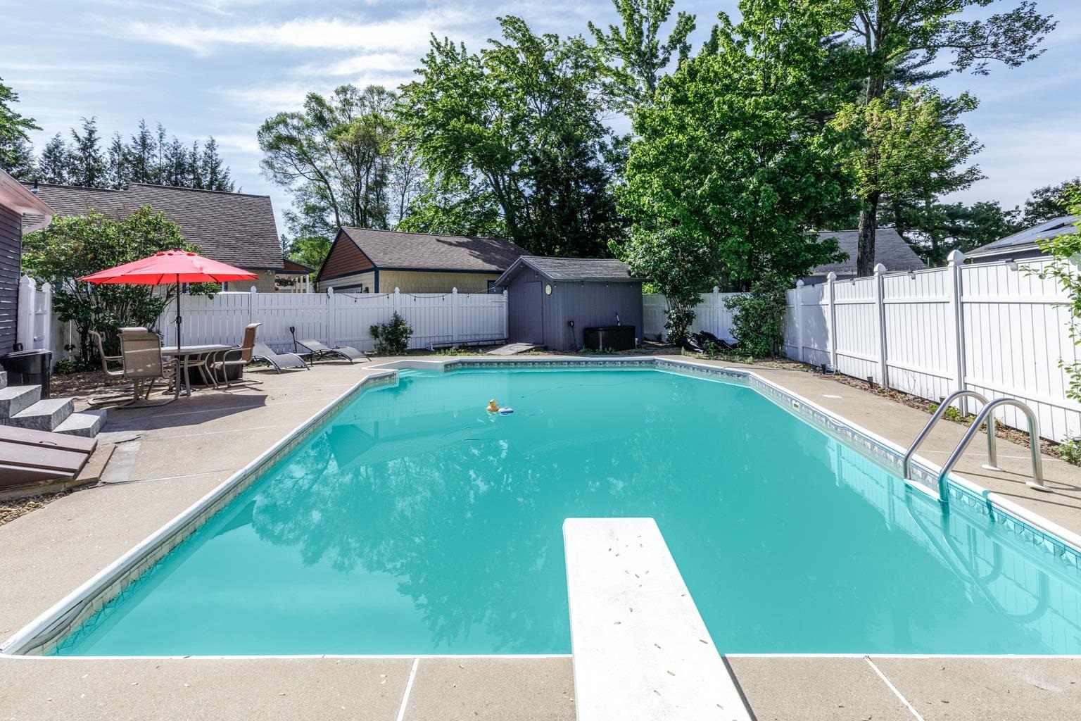 Property Photo:  6 Hobart Street  NH 03303 