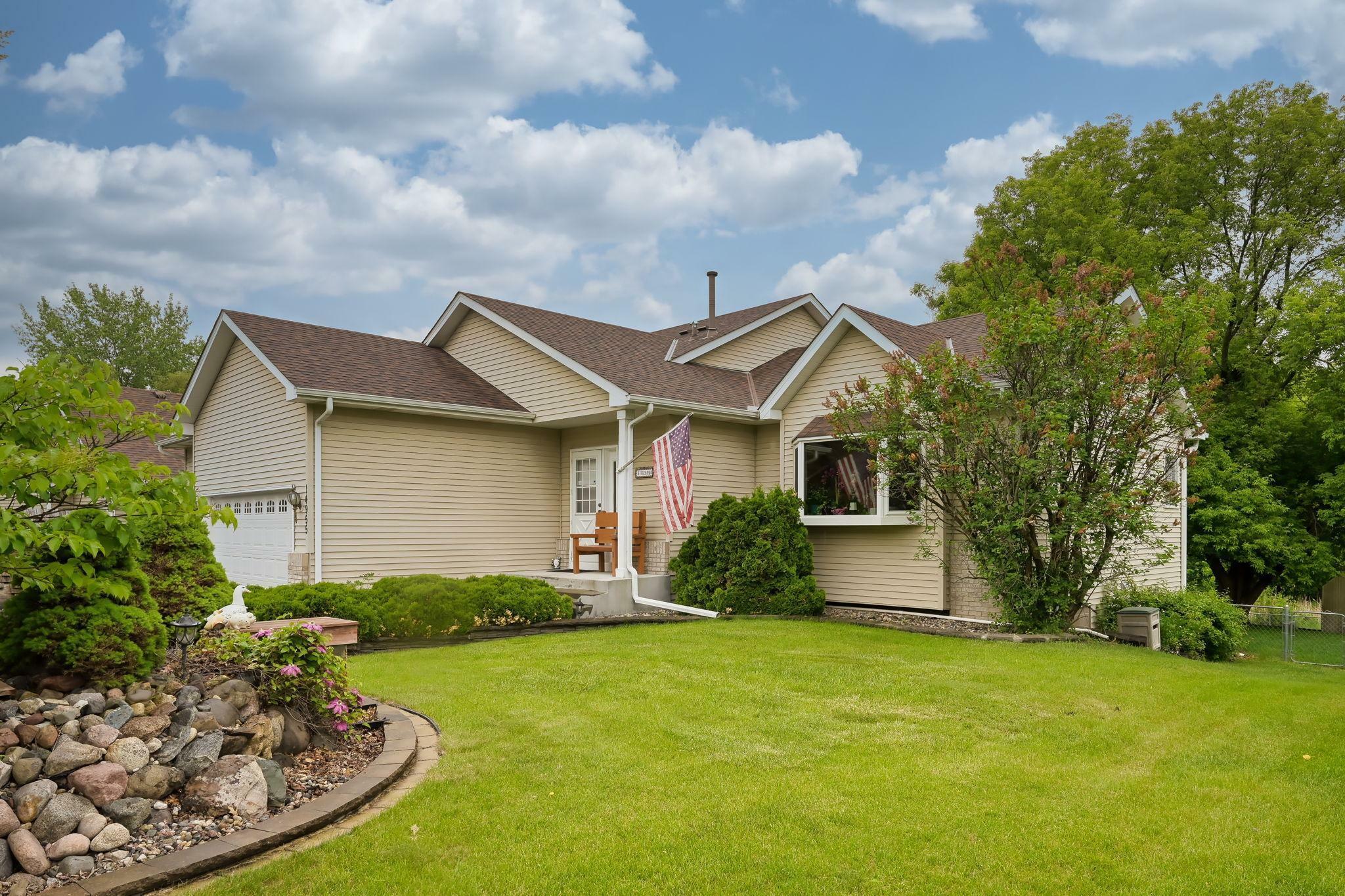 Property Photo: 14955 Oakcrest Circle MN 55378