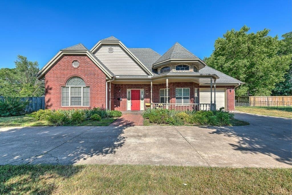 306 NW A Street  Bentonville AR 72712 photo