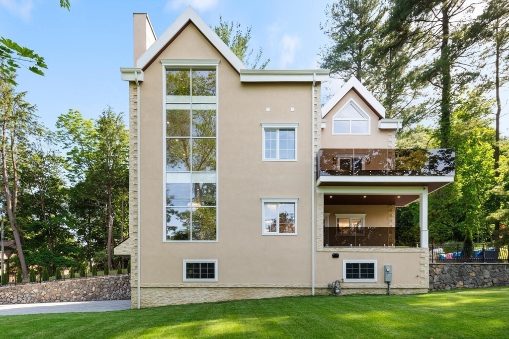 Property Photo:  58 Chestnut St  MA 01940 