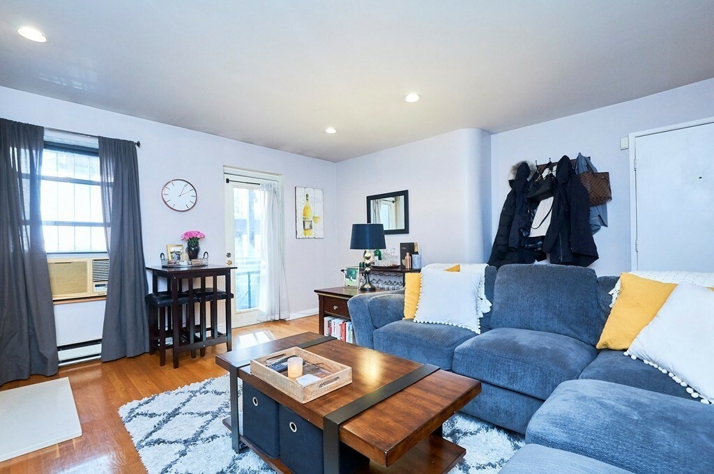 Property Photo:  18 East Springfield St 18-3  MA 02118 