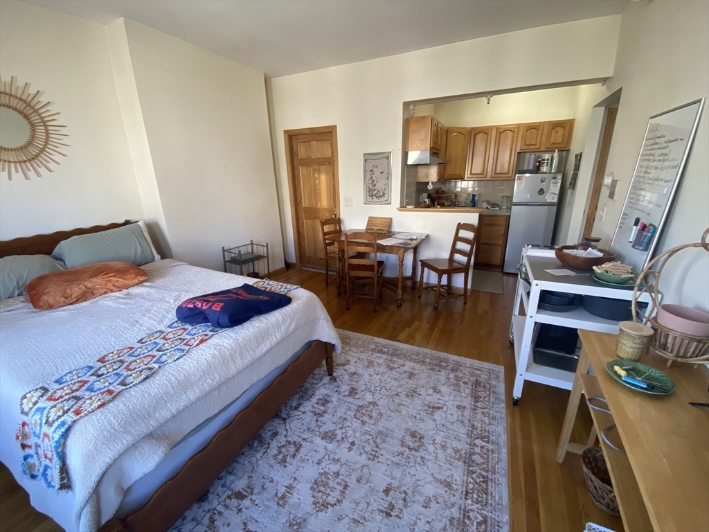 Property Photo: 712 Commonwealth Avenue 4 MA 02215