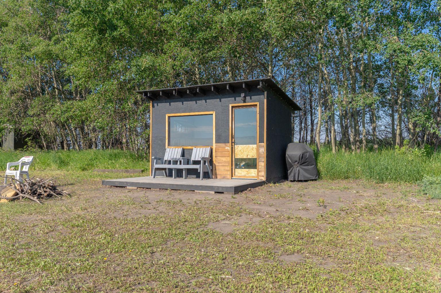 Property Photo:  22280 Township Road 454  AB T0B 3L0 