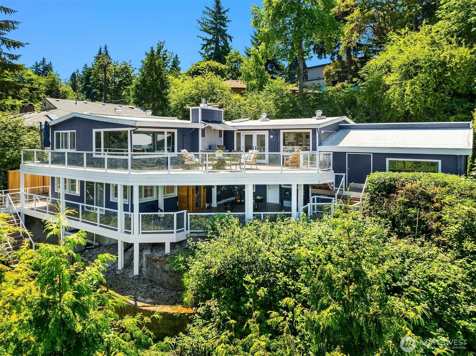 7440 SE 32nd Street  Mercer Island WA 98040 photo
