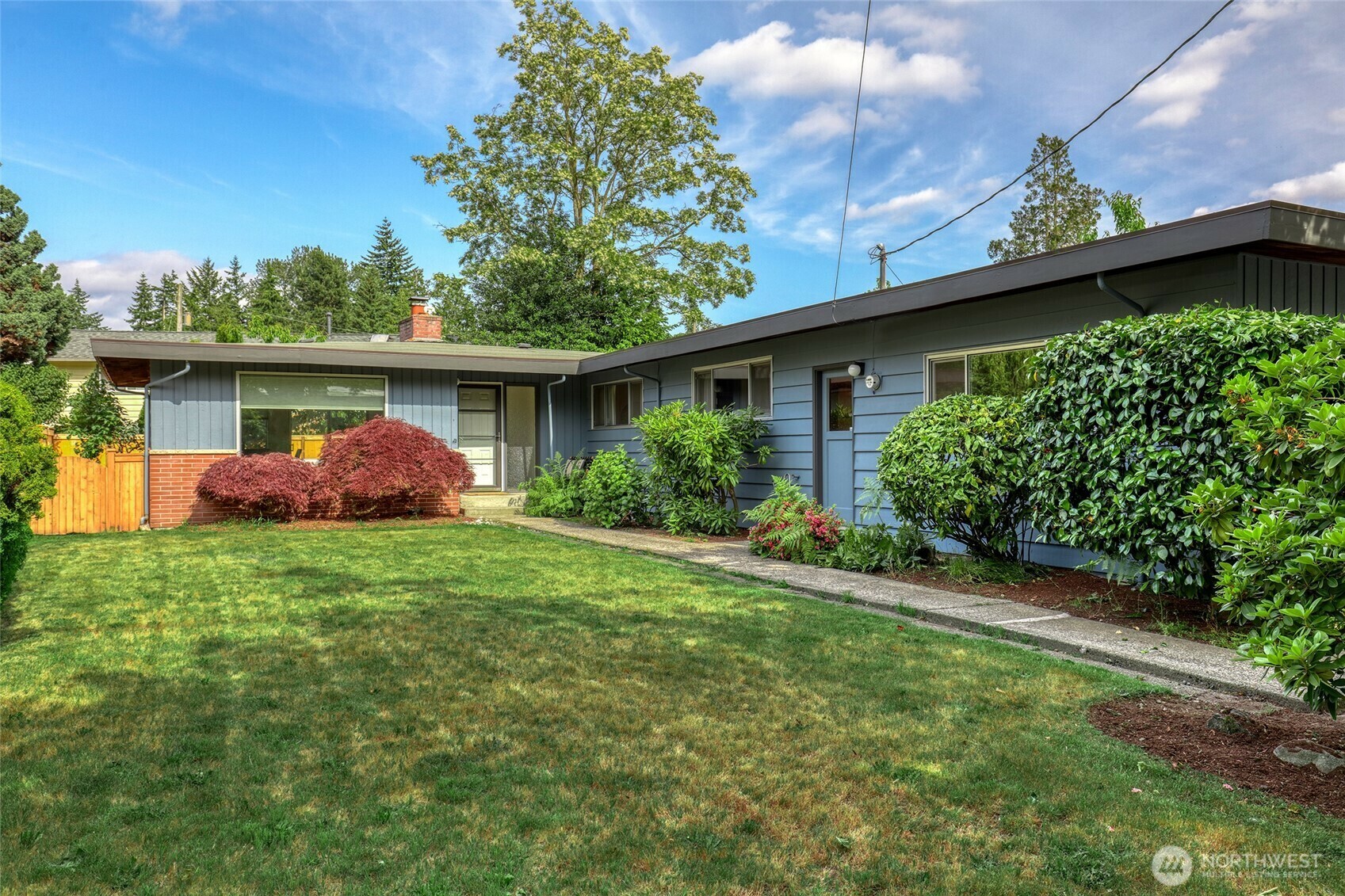 Property Photo: 17618 Meridian Avenue N WA 98133