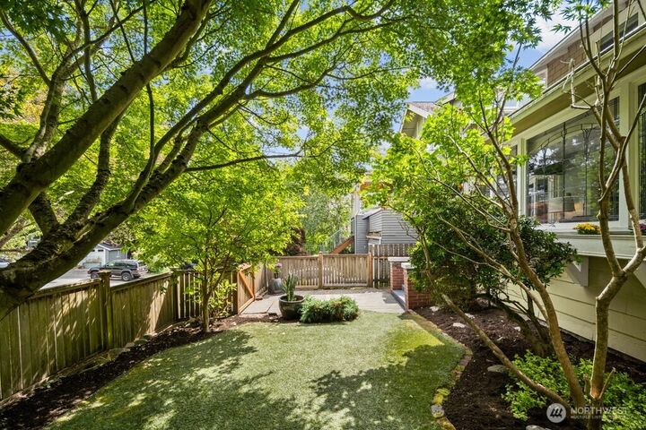 Property Photo:  4055 SW Prince Street  WA 98116 