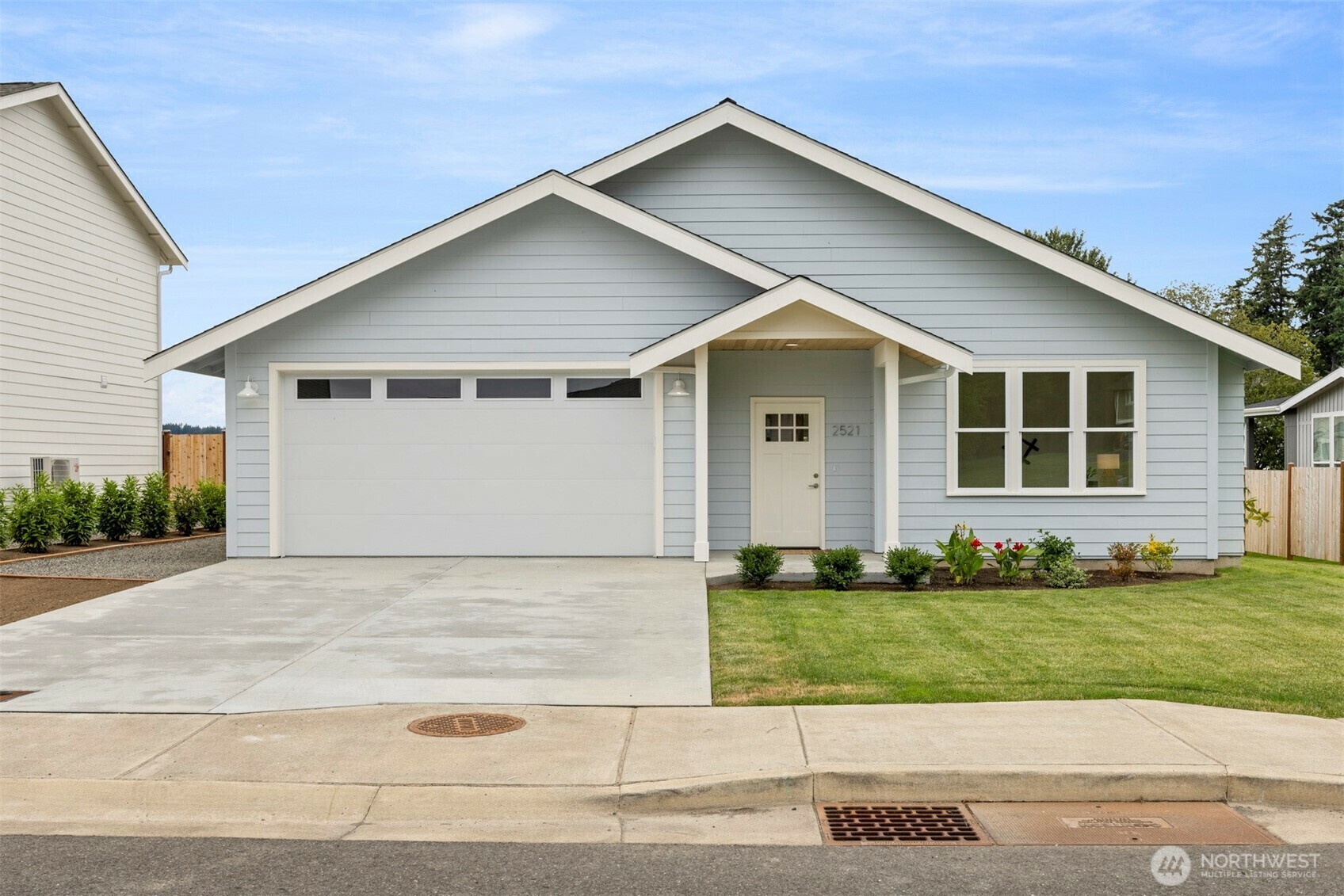 2521  Dodd Avenue  Blaine WA 98230 photo
