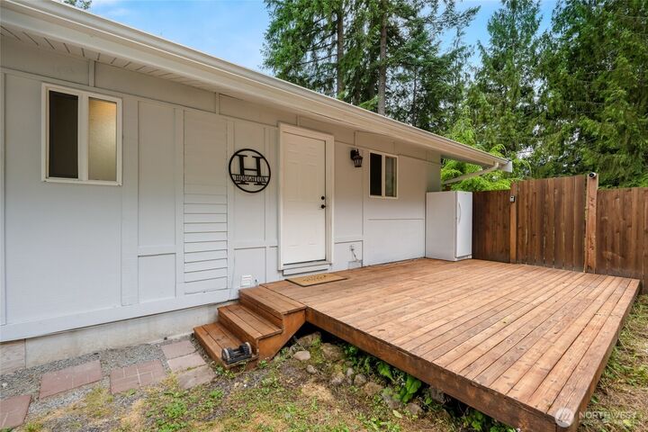 Property Photo:  13020 W Loop View Drive  WA 98252 