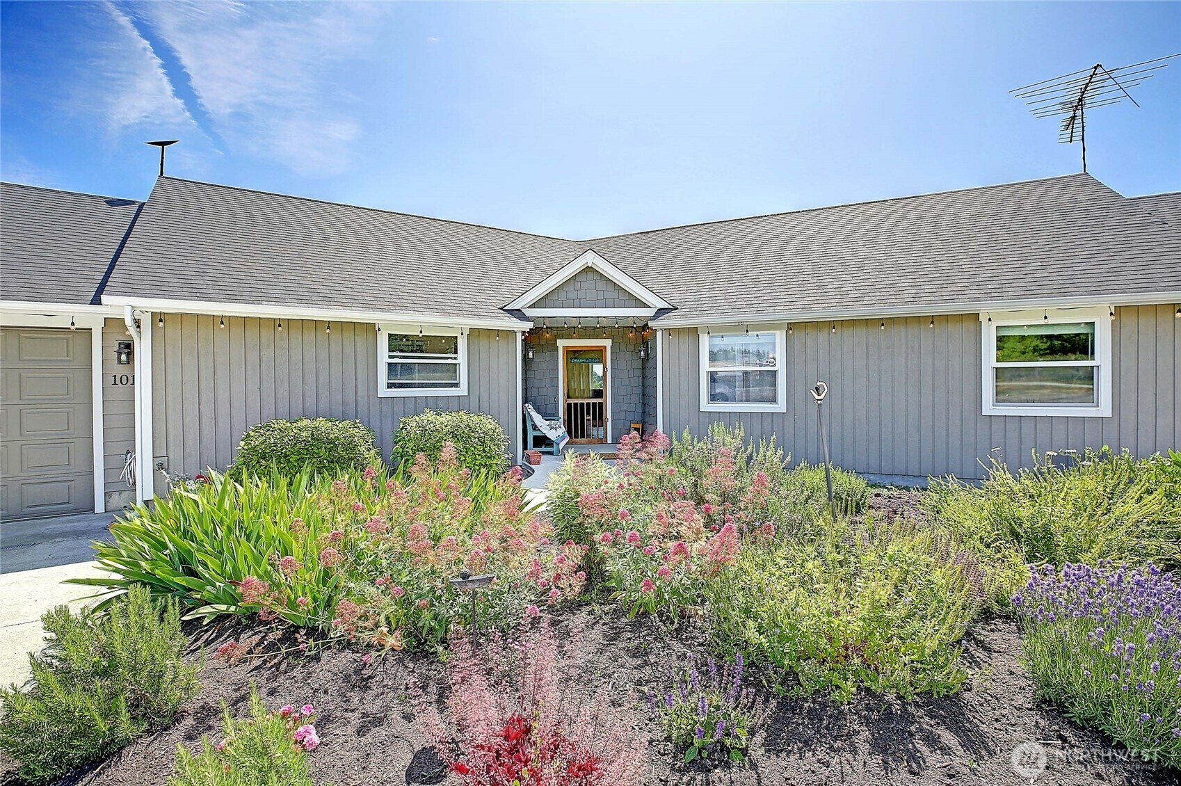 Property Photo:  1010  Mallard Lane  WA 98282 