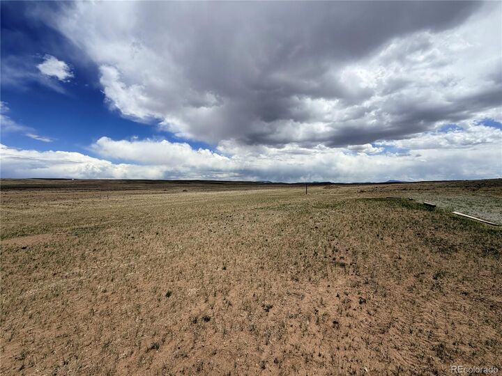 Property Photo: 620 Stirrup Road CO 80449