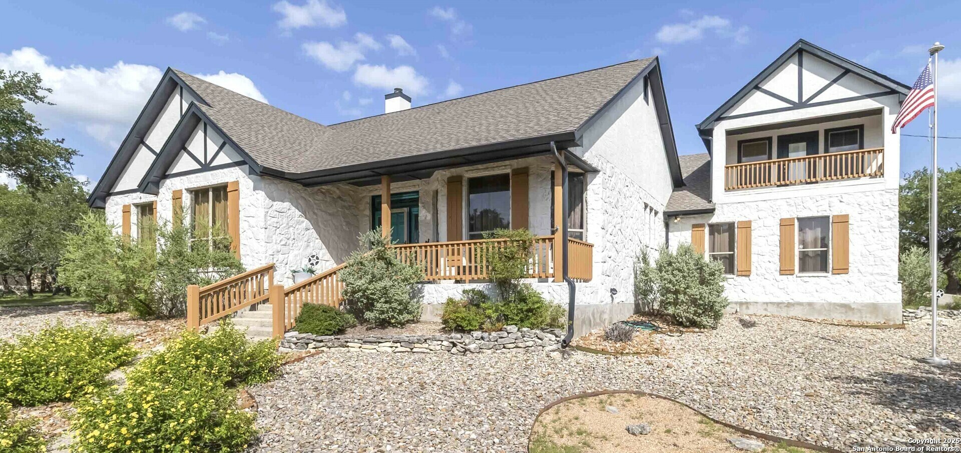 Property Photo: 204 Hidden Ridge TX 78163