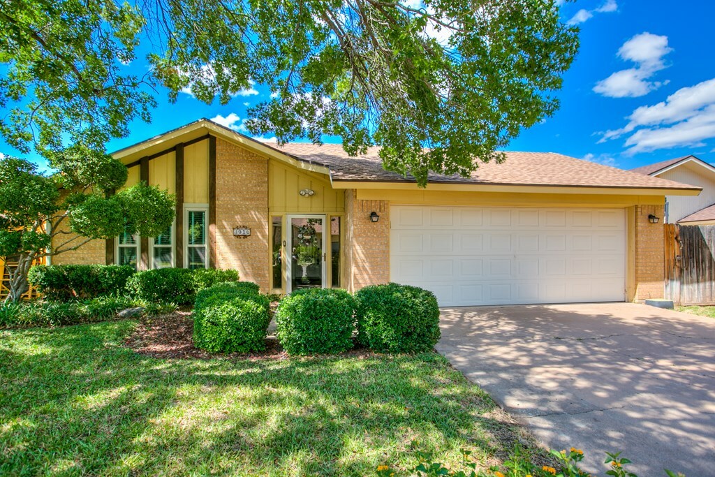 Property Photo:  3916 Driftwood Dr  TX 76904 