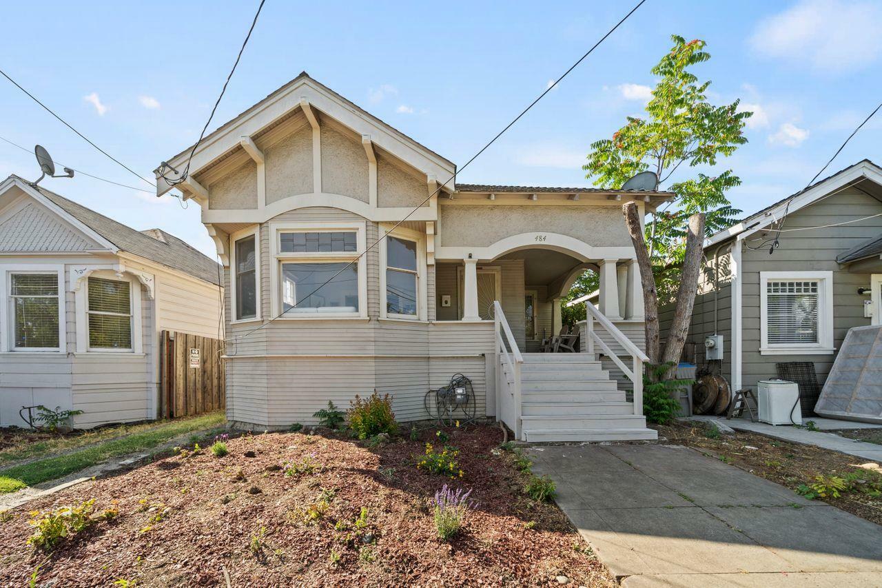 484 East Saint John Street  San Jose CA 95112 photo