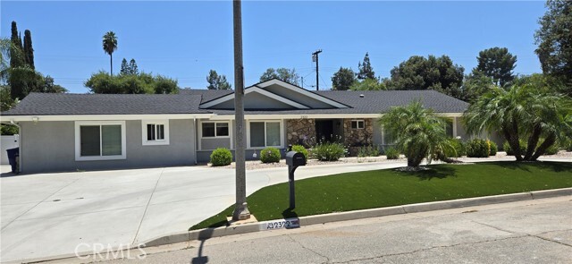2322 Shadow Hill Drive  Riverside CA 92506 photo